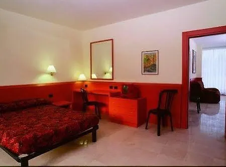 Hotel Villaggio Ripa 3*