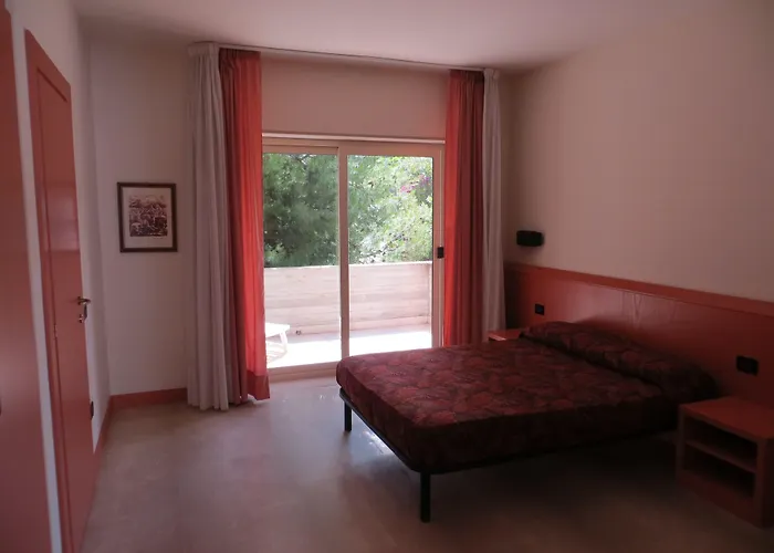 Hotel Villaggio Ripa 3*