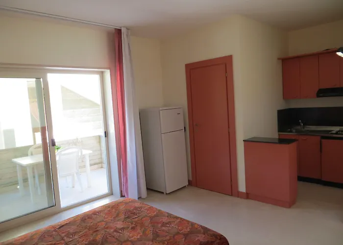 Hotel Villaggio Ripa 3*